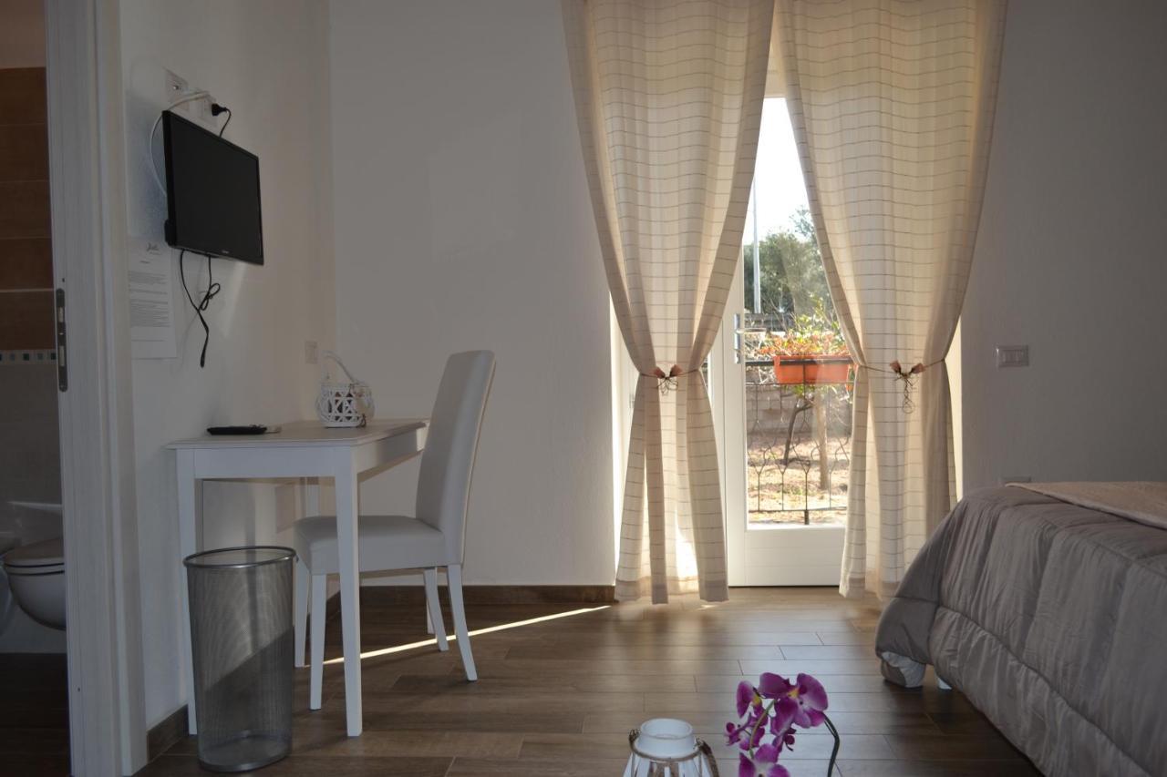 Etesia Bed & Breakfast Olbia Exterior photo